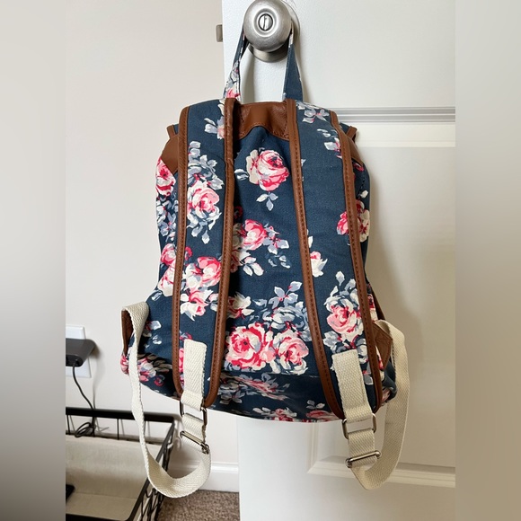 Canvas Drawstring Backpack - Picture 2 of 3